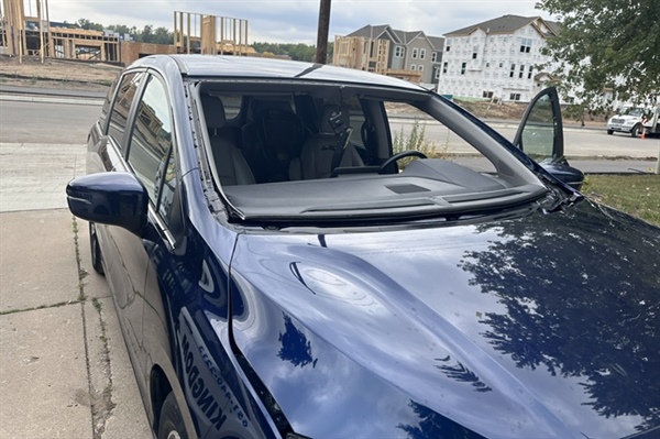 How Insurance Coverage Works for Auto Glass Replacement in Minnesota